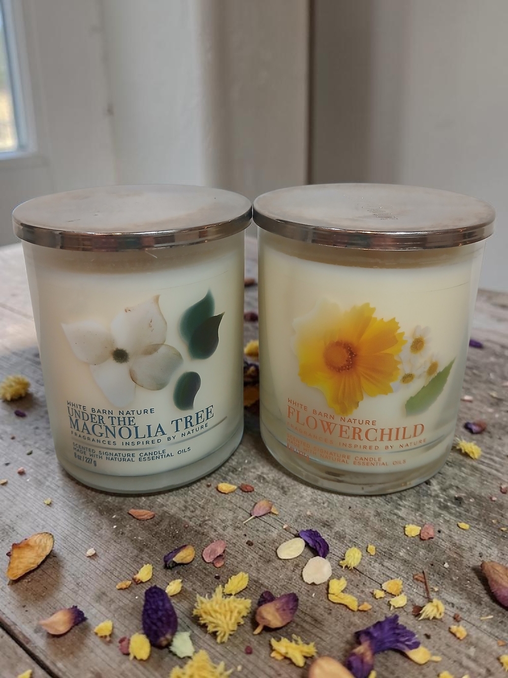 White Barn White Floral Scented Candle Duo - Magnolia & Yellow Flower